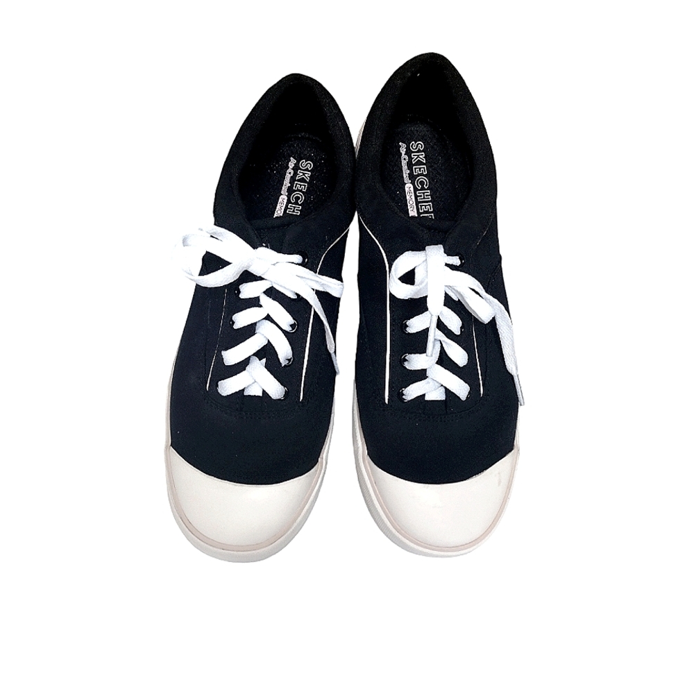 Skechers air cooled memory foam black and white sneakers